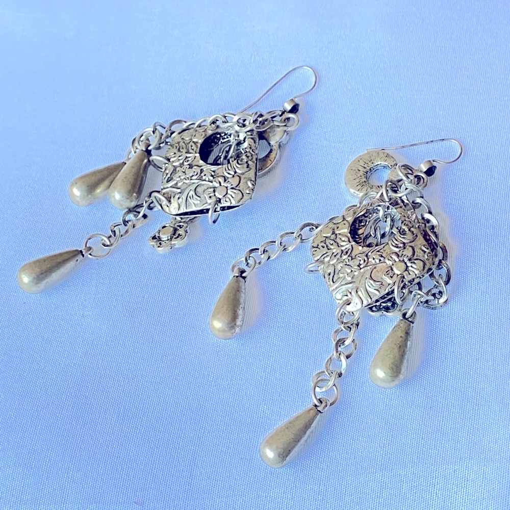 DUBAI Mall of the Emirates Ethnic Silver Chandelier Earrings